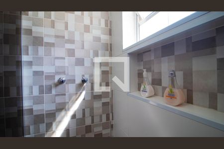 Casa à venda com 480m², 4 quartos e 4 vagas Casa à venda com 480m², 4 quartos e 4 vagasBanheiro