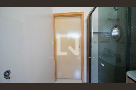 Casa à venda com 480m², 4 quartos e 4 vagas Casa à venda com 480m², 4 quartos e 4 vagasBanheiro da Suíte 3