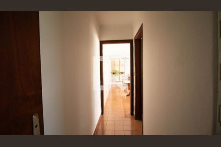 Casa à venda com 480m², 4 quartos e 4 vagas Casa à venda com 480m², 4 quartos e 4 vagasDespensa