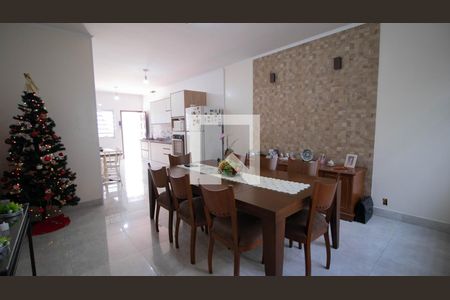 Casa à venda com 480m², 4 quartos e 4 vagas Casa à venda com 480m², 4 quartos e 4 vagasCopa