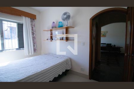 Casa à venda com 480m², 4 quartos e 4 vagas Casa à venda com 480m², 4 quartos e 4 vagasQuarto 1