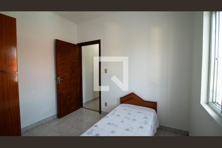 Casa à venda com 480m², 4 quartos e 4 vagas Casa à venda com 480m², 4 quartos e 4 vagasQuarto 4