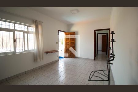 Casa à venda com 480m², 4 quartos e 4 vagas Casa à venda com 480m², 4 quartos e 4 vagasEdicula