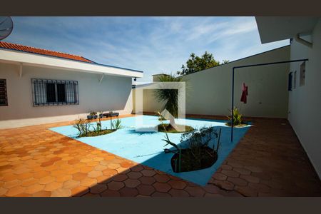 Casa à venda com 480m², 4 quartos e 4 vagas Casa à venda com 480m², 4 quartos e 4 vagasQuintal