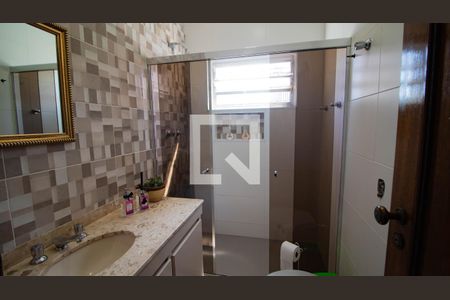 Casa à venda com 480m², 4 quartos e 4 vagas Casa à venda com 480m², 4 quartos e 4 vagasBanheiro