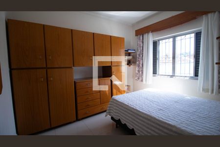 Casa à venda com 480m², 4 quartos e 4 vagas Casa à venda com 480m², 4 quartos e 4 vagasQuarto 1