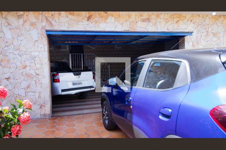 Casa à venda com 480m², 4 quartos e 4 vagas Casa à venda com 480m², 4 quartos e 4 vagasGaragem