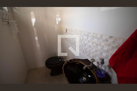 Casa à venda com 480m², 4 quartos e 4 vagas Casa à venda com 480m², 4 quartos e 4 vagasLavabo