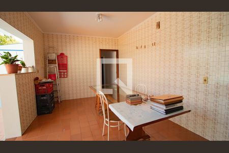 Casa à venda com 480m², 4 quartos e 4 vagas Casa à venda com 480m², 4 quartos e 4 vagasÁrea de Serviço