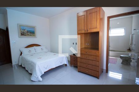 Casa à venda com 480m², 4 quartos e 4 vagas Casa à venda com 480m², 4 quartos e 4 vagasQuarto 3