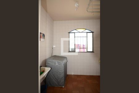 Casa à venda com 120m², 2 quartos e 1 vagaÁrea de Serviço 1