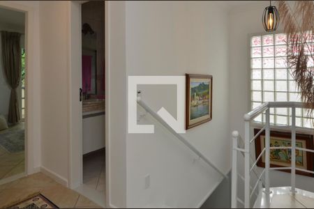 Casa de condomínio à venda com 450m², 5 quartos e 1 vaga Casa de condomínio à venda com 450m², 5 quartos e 1 vagaHall