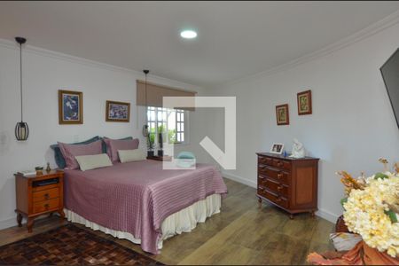 Casa de condomínio à venda com 450m², 5 quartos e 1 vaga Casa de condomínio à venda com 450m², 5 quartos e 1 vagaSuite 1