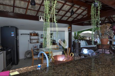 Casa de condomínio à venda com 450m², 5 quartos e 1 vaga Casa de condomínio à venda com 450m², 5 quartos e 1 vagaÁrea externa