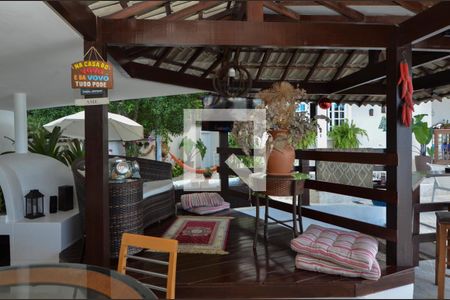 Casa de condomínio à venda com 450m², 5 quartos e 1 vaga Casa de condomínio à venda com 450m², 5 quartos e 1 vagaÁrea externa