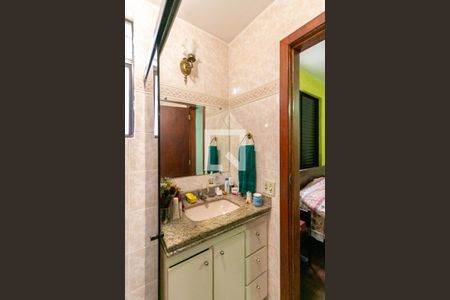 Apartamento à venda com 108m², 3 quartos e 1 vaga Apartamento à venda com 108m², 3 quartos e 1 vagaBanheiro