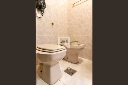 Apartamento à venda com 108m², 3 quartos e 1 vaga Apartamento à venda com 108m², 3 quartos e 1 vagaBanheiro