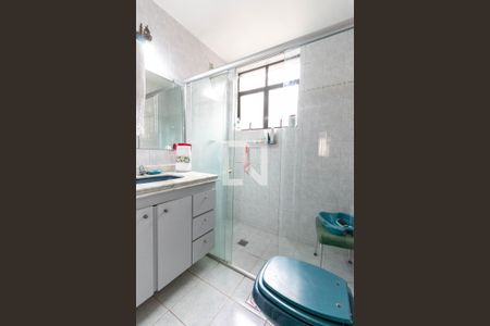 Apartamento à venda com 108m², 3 quartos e 1 vaga Apartamento à venda com 108m², 3 quartos e 1 vagaBanheiro 2