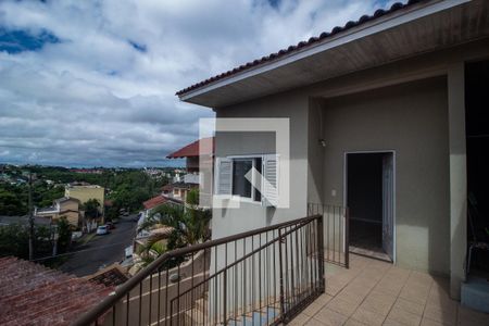 Casa à venda com 450m², 6 quartos e 5 vagas Casa à venda com 450m², 6 quartos e 5 vagasFachada