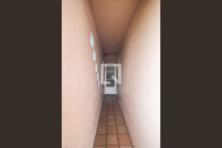 Casa à venda com 450m², 6 quartos e 5 vagas Casa à venda com 450m², 6 quartos e 5 vagasVaranda