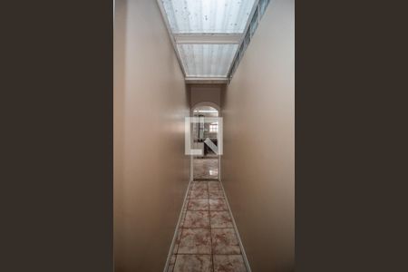 Casa à venda com 450m², 6 quartos e 5 vagas Casa à venda com 450m², 6 quartos e 5 vagasCorredor