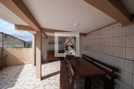 Casa à venda com 450m², 6 quartos e 5 vagas Casa à venda com 450m², 6 quartos e 5 vagasÁrea comum - Churrasqueira