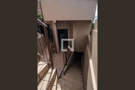 Casa à venda com 450m², 6 quartos e 5 vagas Casa à venda com 450m², 6 quartos e 5 vagasFachada