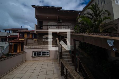 Casa à venda com 450m², 6 quartos e 5 vagas Casa à venda com 450m², 6 quartos e 5 vagasHall de entrada