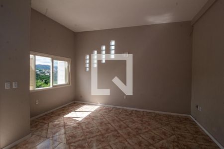 Casa à venda com 450m², 6 quartos e 5 vagas Casa à venda com 450m², 6 quartos e 5 vagasSala- Casa 3