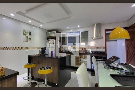 Casa à venda com 146m², 3 quartos e 5 vagas Casa à venda com 146m², 3 quartos e 5 vagasCozinha