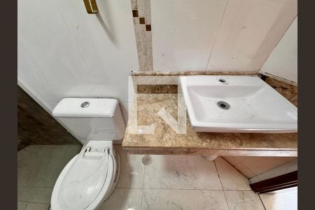 Apartamento à venda com 76m², 2 quartos e 1 vaga Apartamento à venda com 76m², 2 quartos e 1 vagaBanheiro da Suíte