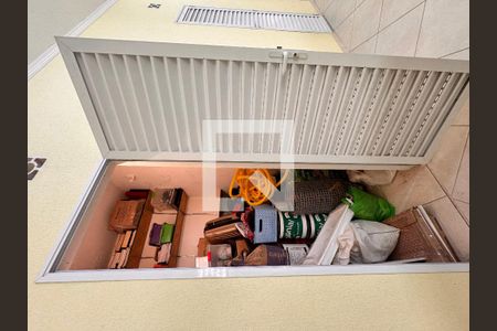 Apartamento à venda com 76m², 2 quartos e 1 vaga Apartamento à venda com 76m², 2 quartos e 1 vagaDepósito