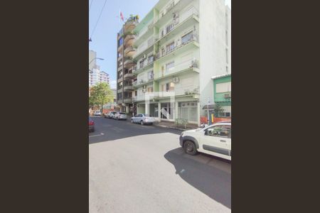 Apartamento à venda com 115m², 2 quartos e 1 vaga Apartamento à venda com 115m², 2 quartos e 1 vagaFachada