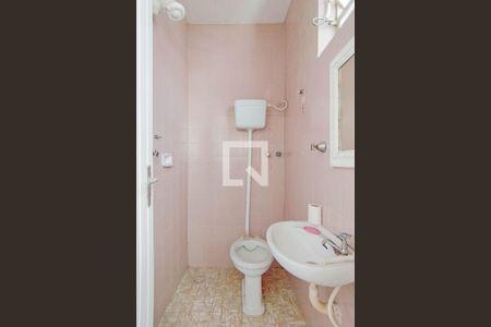 Apartamento à venda com 115m², 2 quartos e 1 vaga Apartamento à venda com 115m², 2 quartos e 1 vagaBanheiro de serviço