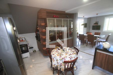 Casa de condomínio à venda com 250m², 3 quartos e 4 vagasCozinha