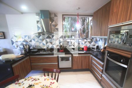 Casa de condomínio à venda com 250m², 3 quartos e 4 vagasCozinha