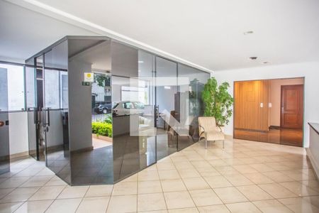 Apartamento à venda com 38m², 1 quarto e 1 vaga Apartamento à venda com 38m², 1 quarto e 1 vagaHall social