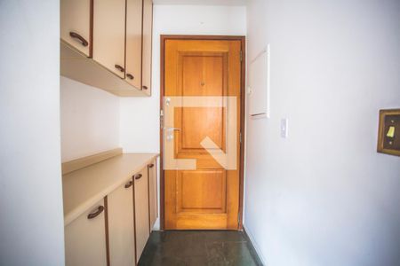 Apartamento à venda com 38m², 1 quarto e 1 vaga Apartamento à venda com 38m², 1 quarto e 1 vagaEntrada - Armários