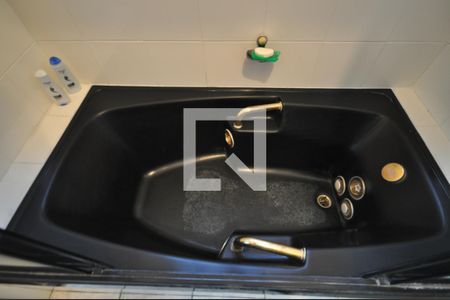 Casa à venda com 650m², 5 quartos e 8 vagasBanheiro da Suíte 3