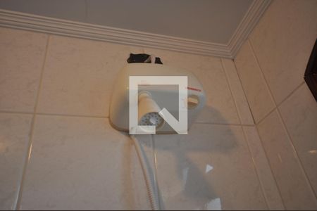 Casa à venda com 650m², 5 quartos e 8 vagasBanheiro da Suíte de Hospedes