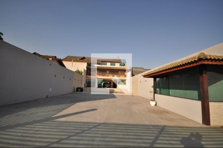 Casa à venda com 650m², 5 quartos e 8 vagasQuintal