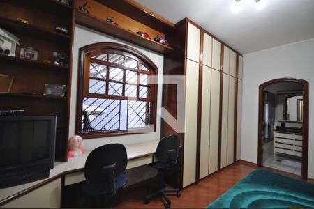 Casa à venda com 650m², 5 quartos e 8 vagasSuíte 3