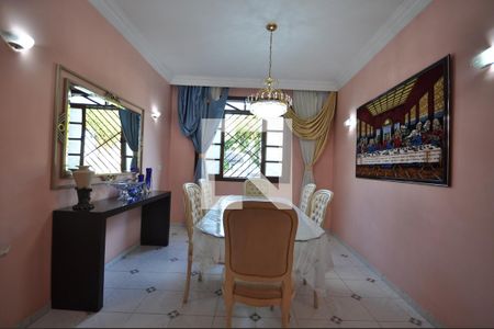 Casa à venda com 650m², 5 quartos e 8 vagasSala de Jantar 2