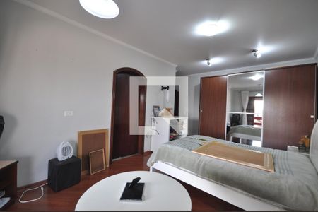 Casa à venda com 650m², 5 quartos e 8 vagasSuíte 2