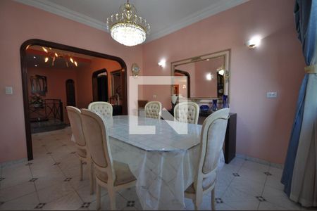 Casa à venda com 650m², 5 quartos e 8 vagasSala de Jantar 2