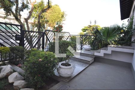 Casa à venda com 650m², 5 quartos e 8 vagasJardim