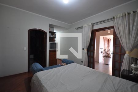 Casa à venda com 650m², 5 quartos e 8 vagasSuite Master