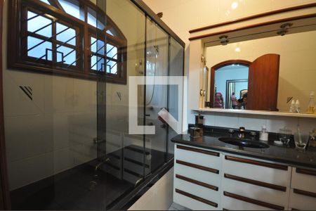 Casa à venda com 650m², 5 quartos e 8 vagasBanheiro da Suíte 3