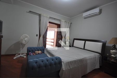 Casa à venda com 650m², 5 quartos e 8 vagasSuite Master