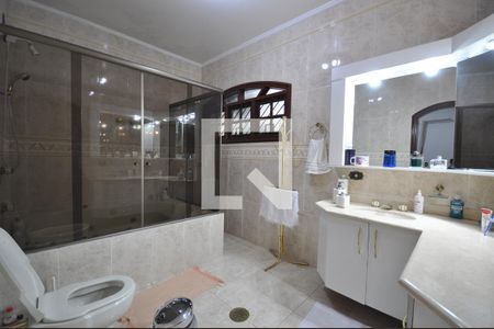 Casa à venda com 650m², 5 quartos e 8 vagasBanheiro da Suíte Master